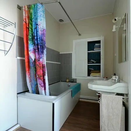 Appartement De Caractere *